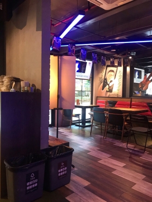 赤峰酒吧老頭電話多少號(hào)啊-第1張圖片