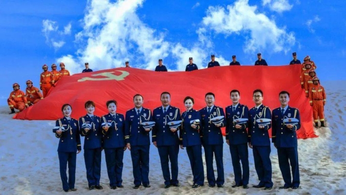 赤峰cf戰(zhàn)隊收人電話號碼是多少-第1張圖片