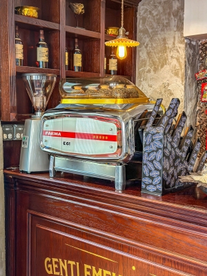 赤峰早餐天花板飯店電話號碼-第1張圖片