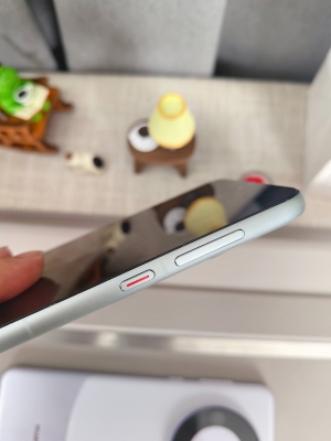 赤峰華為換屏電話多少錢-第1張圖片