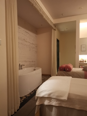 赤峰南站附近汗蒸店電話號(hào)碼-第1張圖片