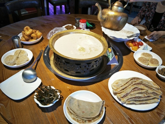 赤峰錦山美食店地址電話號碼-第1張圖片