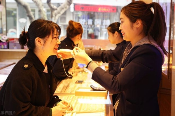 赤峰紳裝私人定制電話(huà)號(hào)碼-第1張圖片