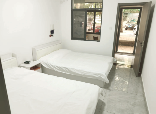 赤峰市醫(yī)院民宿電話號(hào)碼-第1張圖片