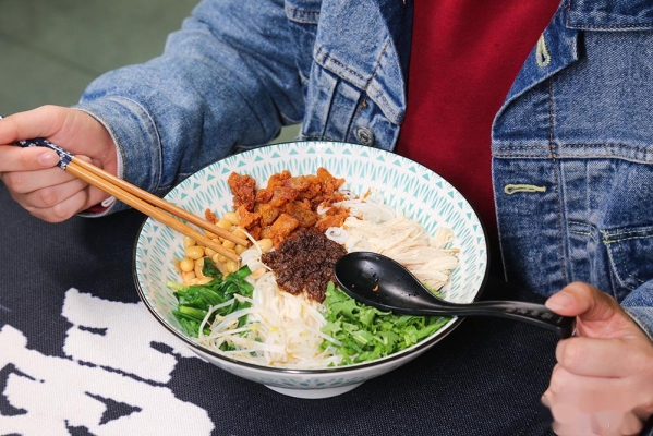 赤峰君燕過橋米線店電話號(hào)碼-第1張圖片