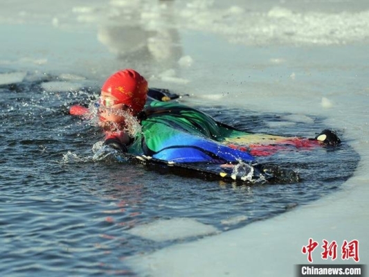 赤峰冬泳愛好者招聘電話號碼-第1張圖片