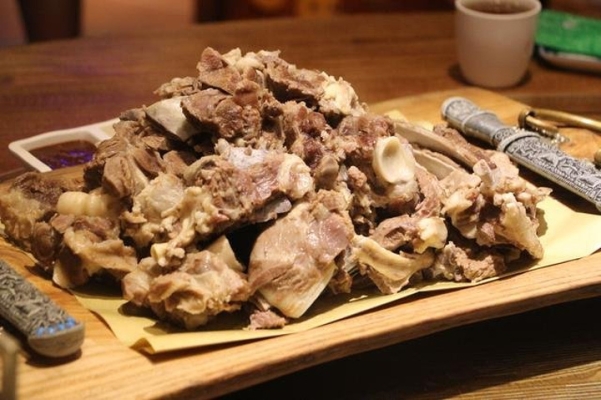 赤峰餐桌銷售電話多少啊-第1張圖片