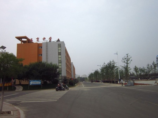 赤峰市體育中心電話是多少-第1張圖片