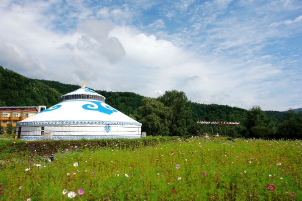 赤峰黃龍湖景區(qū)電話多少號-第1張圖片