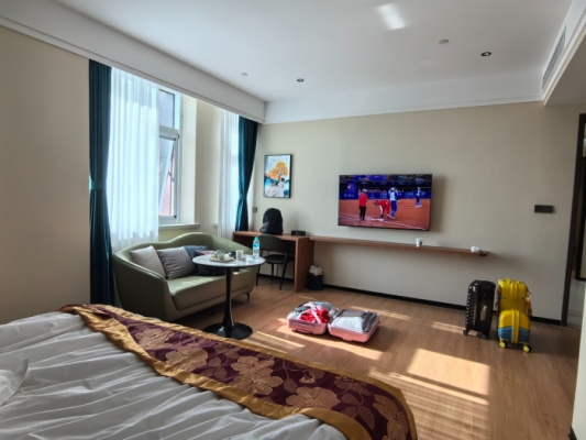 赤峰小眾潮鞋店電話號(hào)碼多少-第1張圖片