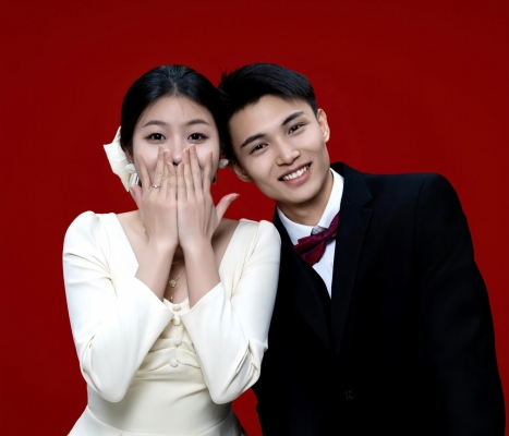 赤峰雙人紅底照團(tuán)購電話號碼-第1張圖片