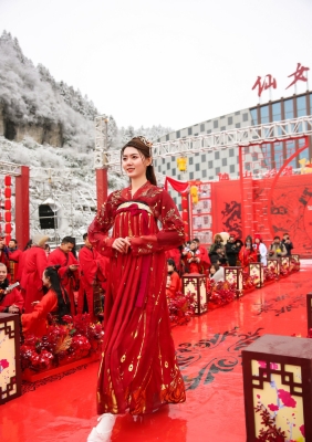 赤峰哈拉道口婚禮城電話號(hào)碼-第1張圖片