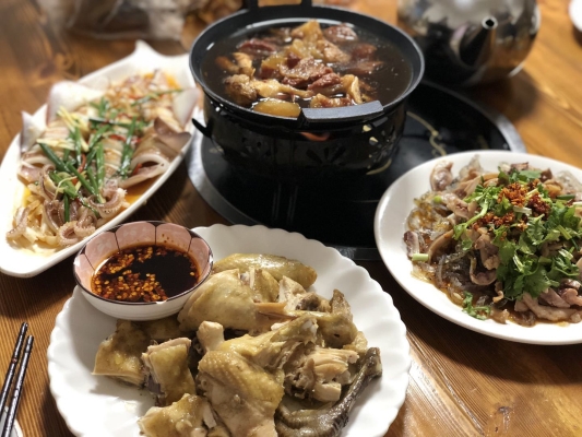 赤峰凌記魷魚館電話號(hào)碼-第1張圖片