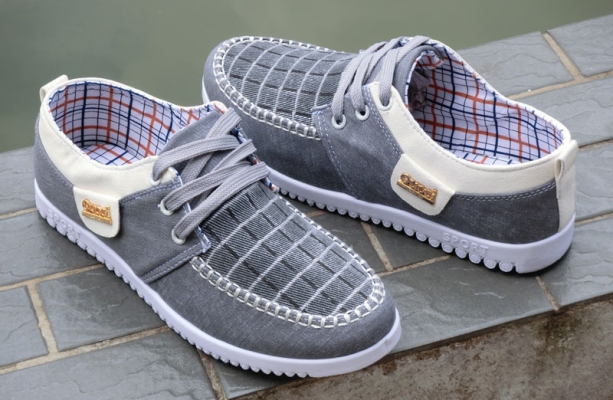 赤峰武英批發(fā)鞋子電話地址查詢-第1張圖片