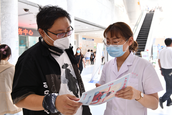 赤峰市醫(yī)院二十樓電話號碼-第1張圖片