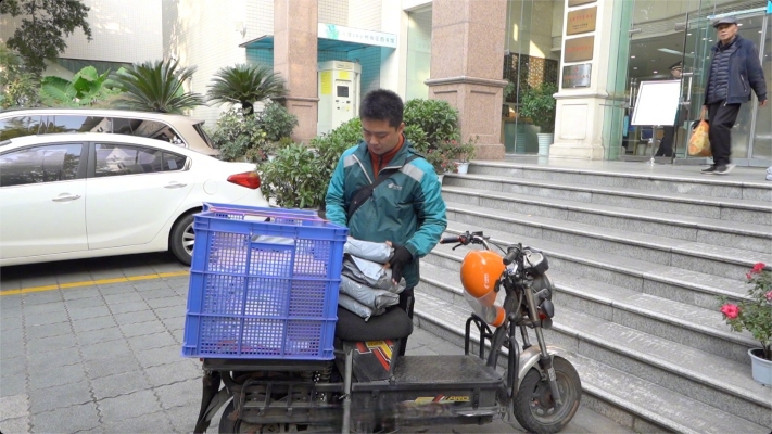 赤峰送貨上門手機(jī)殼電話號(hào)碼-第1張圖片