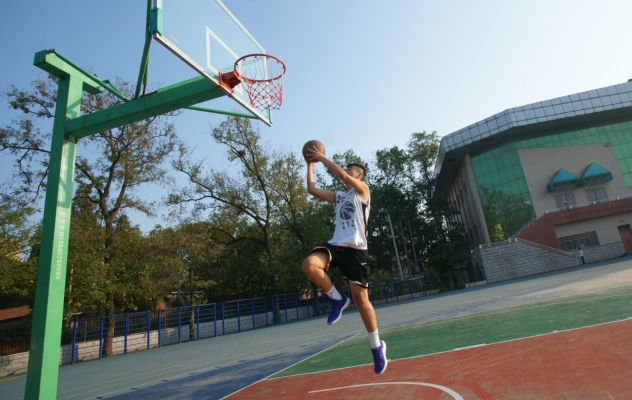 赤峰九中籃球館電話(huà)號(hào)碼-第1張圖片