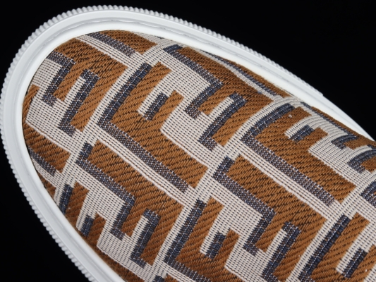 赤峰芬迪專柜電話號碼查詢-第1張圖片