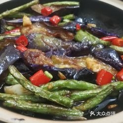 赤峰經(jīng)棚鎮(zhèn)美食飯店電話號碼-第1張圖片
