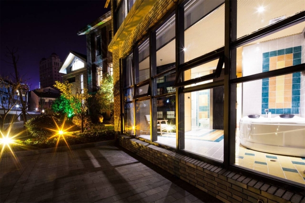 赤峰設(shè)計師酒店電話地址查詢-第1張圖片