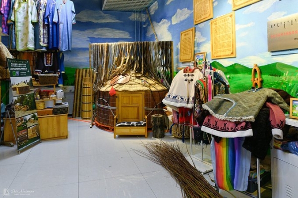 赤峰市蒙古皮具店電話號碼-第1張圖片