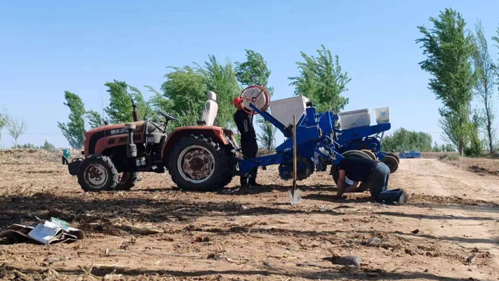 赤峰機(jī)車裝備店電話號碼查詢-第1張圖片