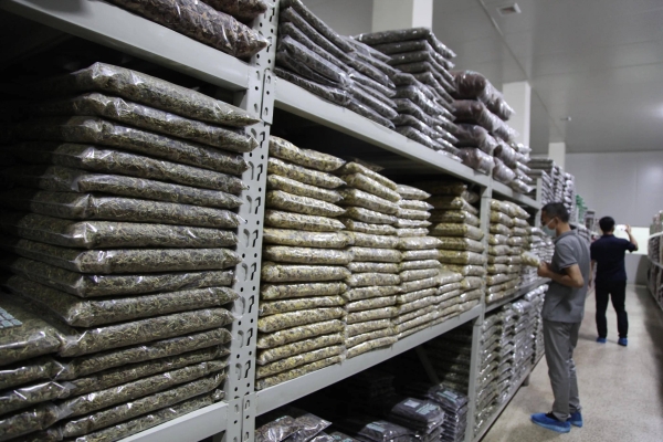 赤峰輔料配送電話是多少號(hào)-第1張圖片