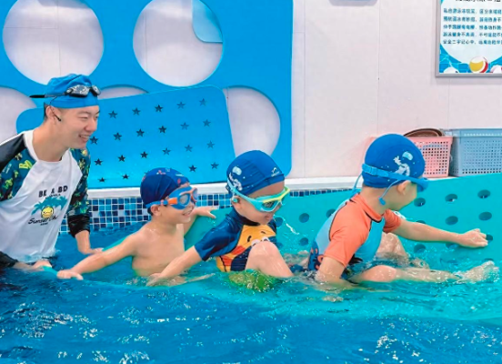 赤峰市游泳館開了么-第1張圖片