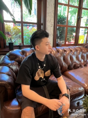 赤峰美式理發(fā)館地址電話號(hào)碼-第1張圖片