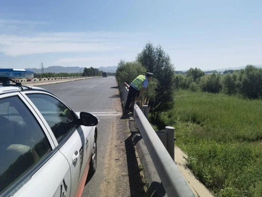 赤峰24小時(shí)理發(fā)電話號(hào)碼-第1張圖片