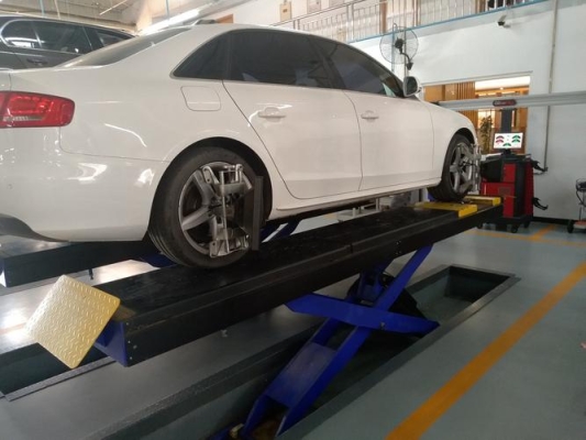 赤峰小劉四輪定位店電話號(hào)碼-第1張圖片