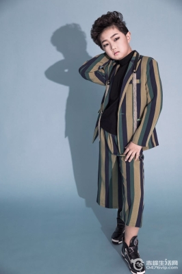 赤峰鋼琴兒童攝影店電話號(hào)碼-第1張圖片