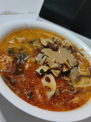 赤峰李海龍麻辣燙電話號(hào)碼-第1張圖片