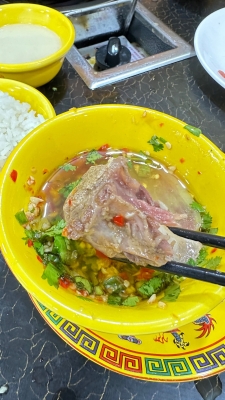 赤峰香格里拉牛肉火鍋電話號碼-第1張圖片