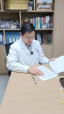 赤峰市醫(yī)院 宋大夫電話(huà)號(hào)碼-第1張圖片