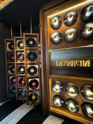 赤峰訂婚餐廳電話(huà)多少啊-第1張圖片