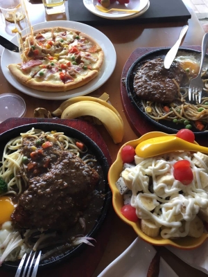 赤峰熨斗牛排店地址電話號(hào)碼-第1張圖片