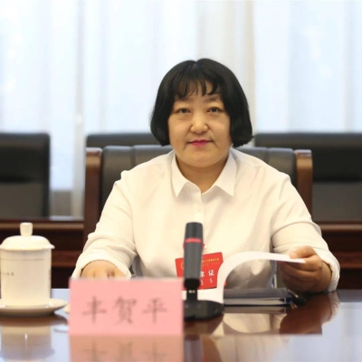 赤峰二中關(guān)校長(zhǎng)電話(huà)號(hào)碼-第1張圖片