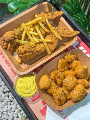 赤峰關(guān)家營(yíng)炸雞電話(huà)地址查詢(xún)-第1張圖片