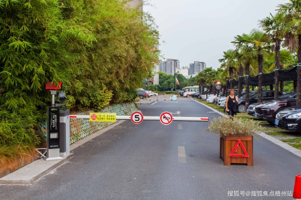 赤峰海天明月物業(yè)電話地址查詢-第1張圖片