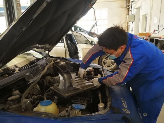 客車發(fā)動機(jī)赤峰維修電話號碼-第1張圖片