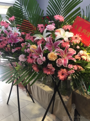 赤峰團(tuán)購(gòu)花店電話多少號(hào)-第1張圖片