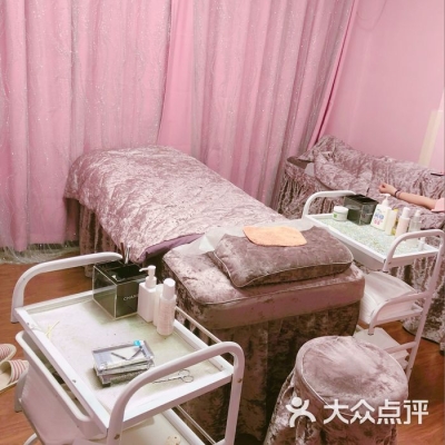 赤峰維妮美發(fā)型店電話號(hào)碼-第1張圖片