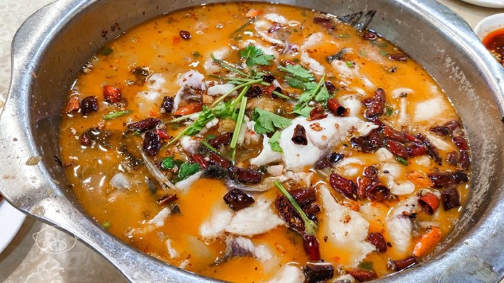 赤峰紅房子川菜館電話號碼-第1張圖片