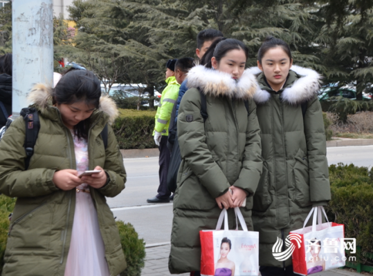 赤峰藝考生聯(lián)系方式電話查詢-第1張圖片