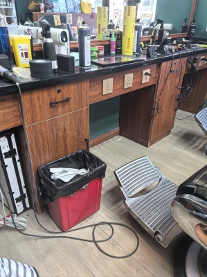 赤峰拉風理發(fā)店電話地址查詢-第1張圖片