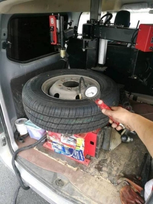 赤峰電瓶車上門補胎電話-第1張圖片