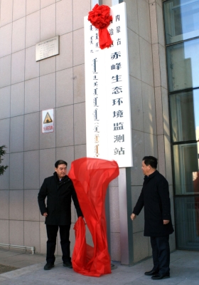 赤峰環(huán)保伸縮門安裝電話號碼-第1張圖片