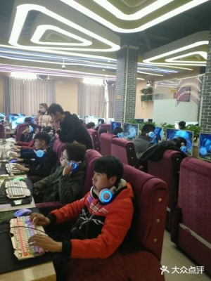 赤峰推薦網(wǎng)咖電話多少號-第1張圖片