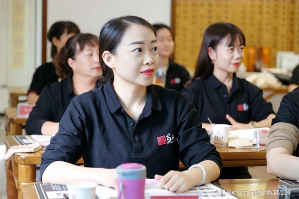 赤峰劉英練字班電話地址查詢-第1張圖片